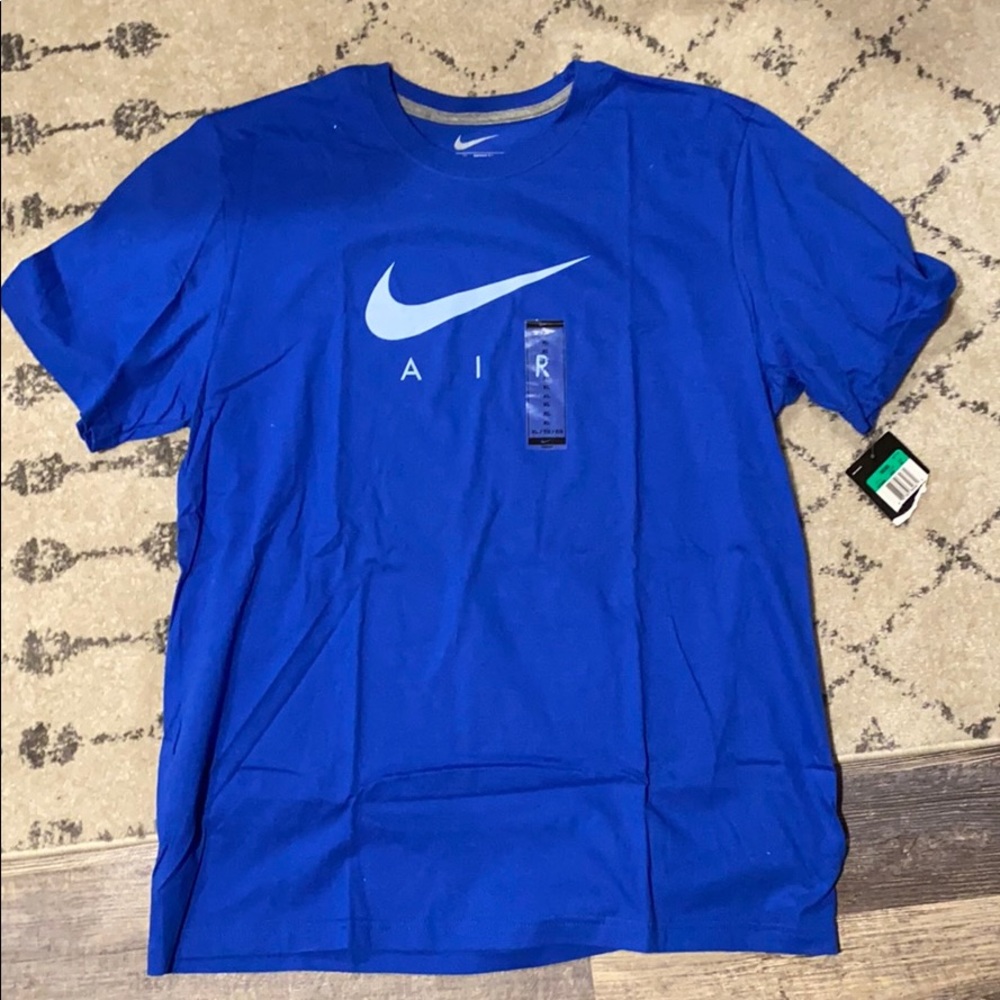 Nike tshirt